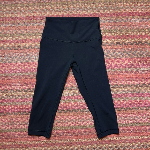 LULULEMON WUNDER UNDER HIGH RISE HALF TIGHT FULL ON LUXTREME 17” - Picture 1 of 5